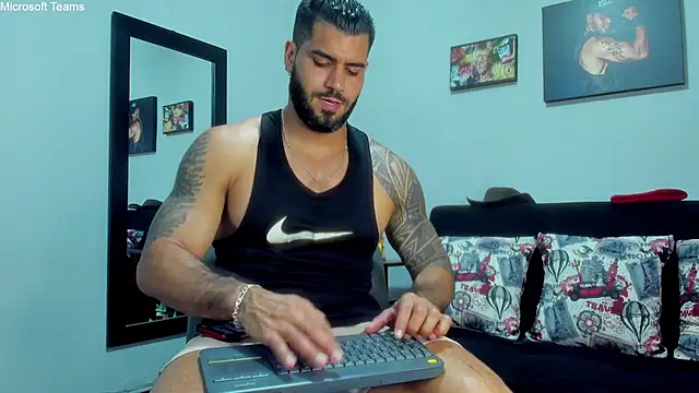 SamirHazard97 online show from October 2025 08:20:01 PM