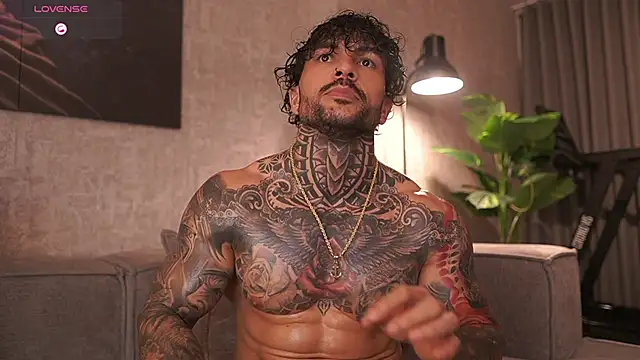 Snapshot of mariano_costa chatting on March 2026 05:25:02 AM mariano costa online show from March 2026 05:25:02 AM