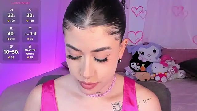 melody suarez online show from September 2025 10:48:02 PM