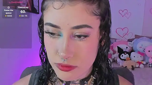 Snapshot of melody_suarez chatting on November 2025 11:16:01 PM melody suarez online show from November 2025 11:16:01 PM