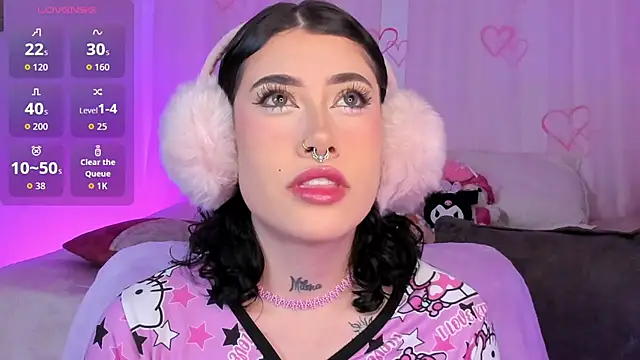 Snapshot of melody_suarez chatting on November 2025 10:26:01 PM melody suarez online show from November 2025 10:26:01 PM