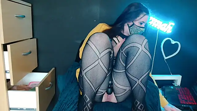 GreyXSavannah online show from April 2026 08:26:02 PM