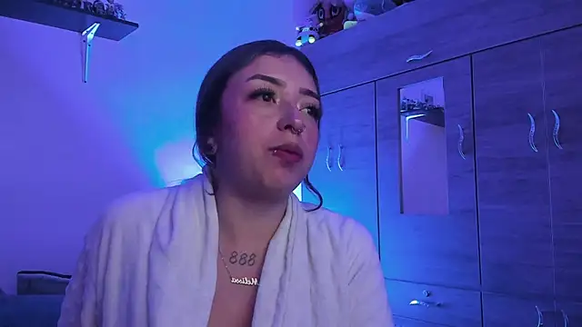Snapshot of turolita_ chatting on June 2026 06:22:01 AM turolita online show from June 2026 06:22:01 AM