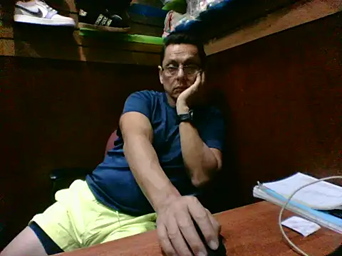 Snapshot of MarcusKelvin chatting on November 2025 02:00:02 PM MarcusKelvin online show from November 2025 02:00:02 PM