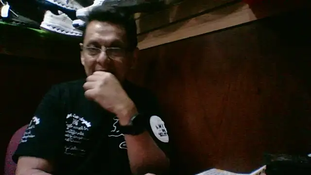 Snapshot of MarcusKelvin chatting on November 2025 07:46:01 PM MarcusKelvin online show from November 2025 07:46:01 PM