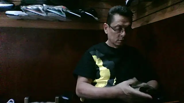 MarcusKelvin online show from September 2025 03:32:02 PM