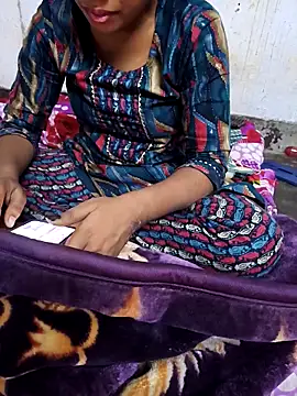 Indcople28 online show from February 2026 06:15:02 PM