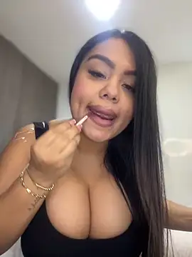 Snapshot of valeria2019hot chatting on December 2024 04:05:01 PM valeria2019hot online show from December 2024 04:05:01 PM