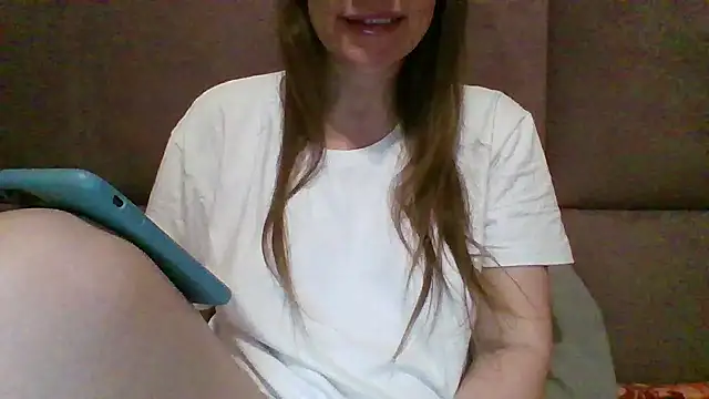 Snapshot of Sladkiegubki chatting on January 2025 11:22:01 PM Sladkiegubki online show from January 2025 11:22:01 PM