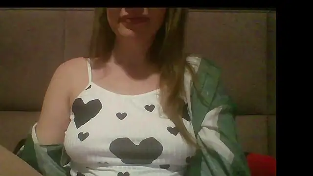 Sladkiegubki online show from October 2025 10:05:02 PM