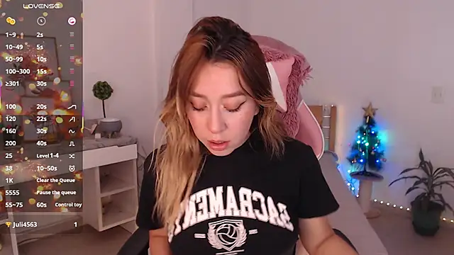 Dahlia  espresso online show from December 2025 08:11:01 PM