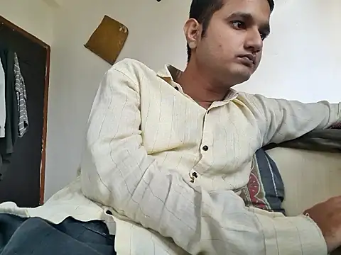Jonrobinso online show from October 2025 06:18:02 AM