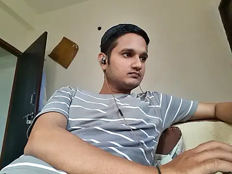 Snapshot of Jonrobinso chatting on October 2025 04:14:01 AM Jonrobinso online show from October 2025 04:14:01 AM