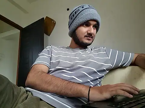 Jonrobinso online show from September 2025 04:30:01 AM