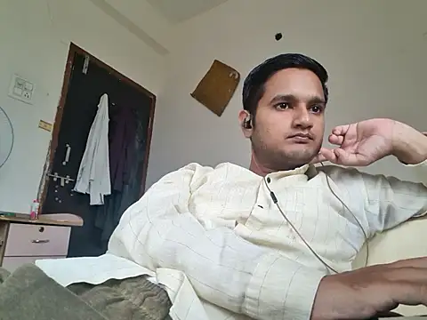Jonrobinso online show from October 2025 04:35:02 AM
