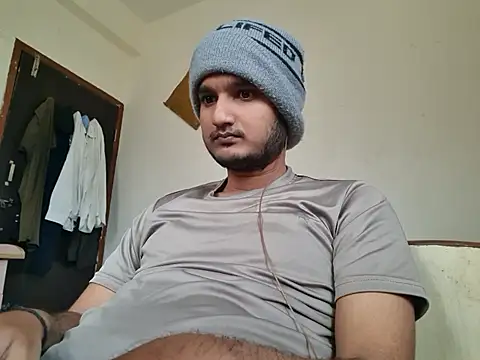 Snapshot of Jonrobinso chatting on December 2025 06:36:01 AM Jonrobinso online show from December 2025 06:36:01 AM