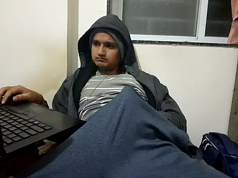 Jonrobinso online show from December 2025 04:21:02 PM