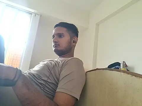 Snapshot of Jonrobinso chatting on June 2026 05:05:02 AM Jonrobinso online show from June 2026 05:05:02 AM