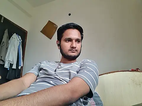 Snapshot of Jonrobinso chatting on November 2025 05:21:01 AM Jonrobinso online show from November 2025 05:21:01 AM