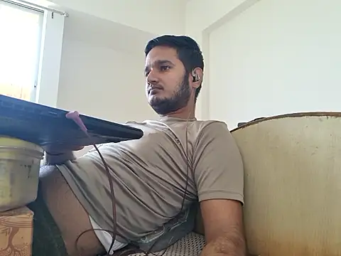 Jonrobinso online show from May 2026 06:12:02 AM