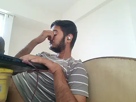 Jonrobinso online show from May 2026 05:29:01 AM