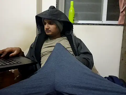 Jonrobinso online show from December 2025 03:12:01 PM