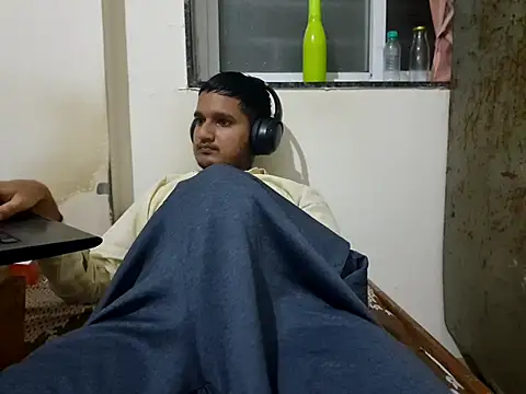 Snapshot of Jonrobinso chatting on December 2025 05:58:02 PM Jonrobinso online show from December 2025 05:58:02 PM