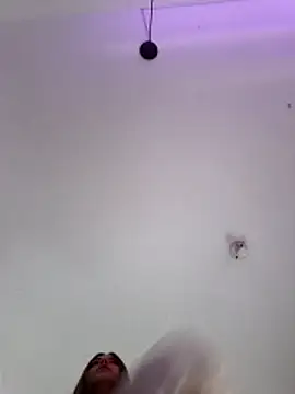 Maralains online show from March 2026 02:01:02 AM