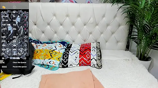 Snapshot of miranda_vegaa chatting on November 2025 05:57:01 PM miranda vegaa online show from November 2025 05:57:01 PM