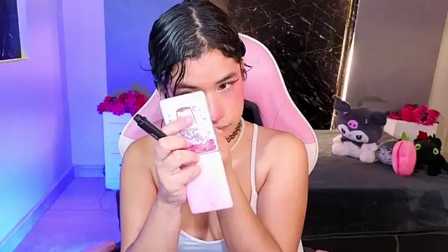 BonnieTaylor0 online show from September 2025 03:43:01 AM