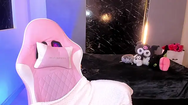 BonnieTaylor0 online show from September 2025 03:50:02 AM