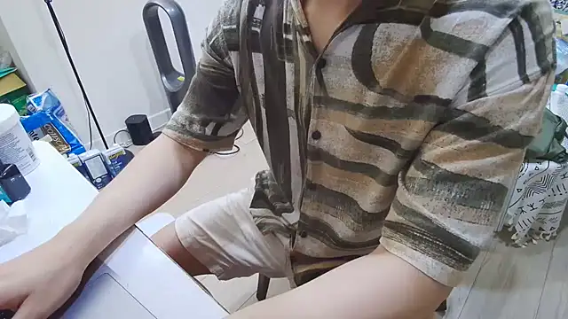 AnthroTw online show from December 2025 03:35:01 PM