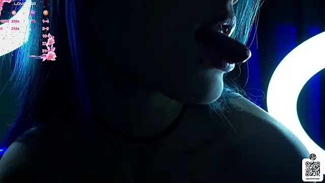 EvelyynLopez online show from March 2025 01:37:01 PM