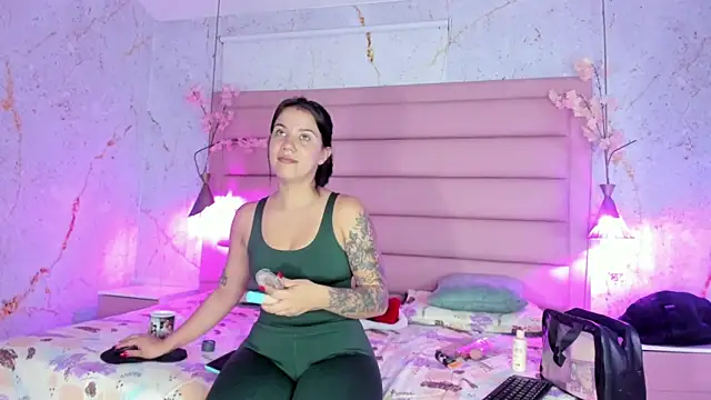 MelaniieRoux online show from November 2025 07:36:01 PM