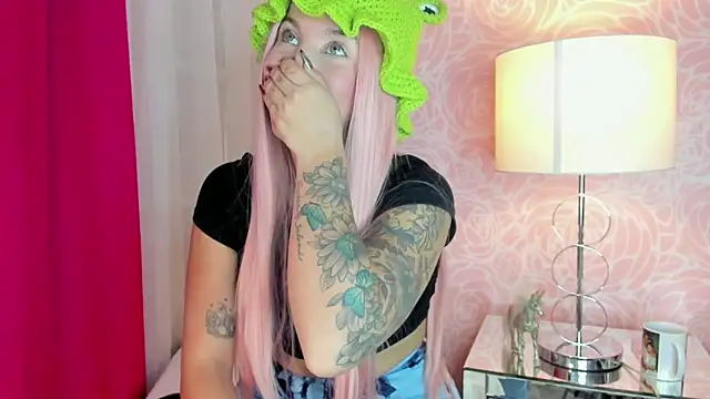 MelaniieRoux online show from November 2025 07:40:02 PM