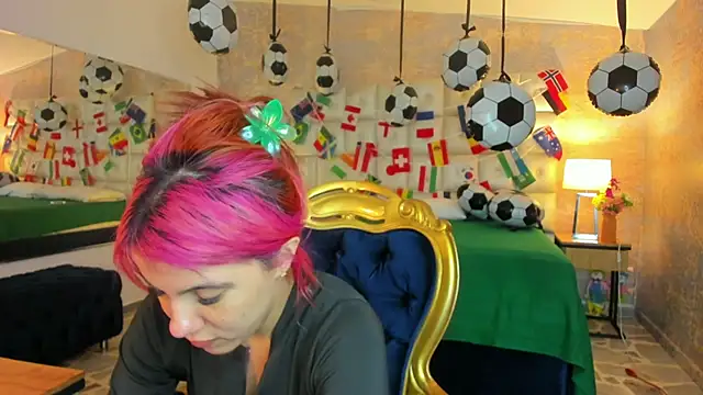 MelaniieRoux online show from July 2026 04:14:02 PM