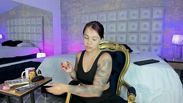 MelaniieRoux online show from September 2025 11:47:02 AM