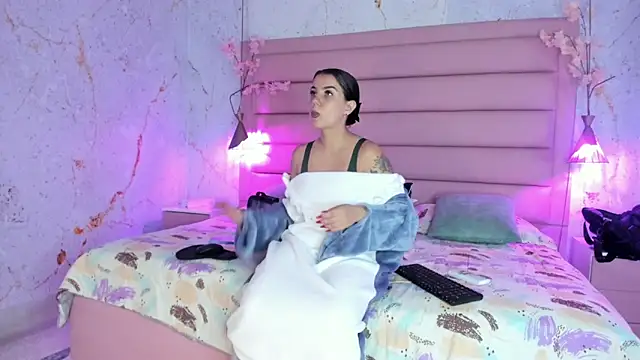 MelaniieRoux online show from November 2025 07:47:02 PM