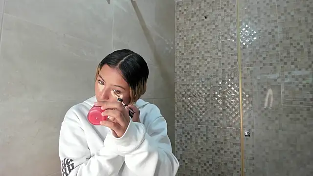 miranda villa online show from November 2025 12:05:01 PM