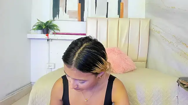 miranda villa online show from October 2025 12:49:02 PM