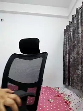 sanaya baby online show from October 2025 10:39:01 AM