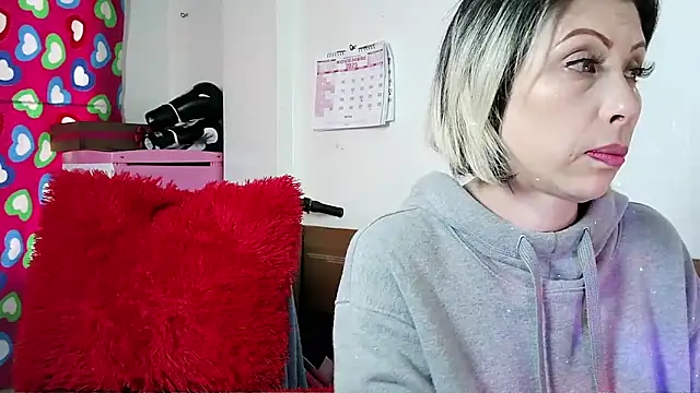 alixia81 online show from November 2025 07:50:02 PM