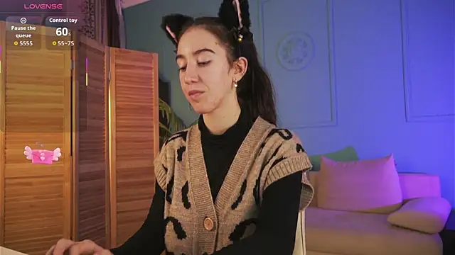 Belle Via online show from December 2025 03:47:01 PM