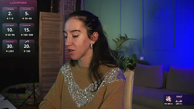 Snapshot of Belle_Via chatting on October 2025 03:53:01 PM Belle Via online show from October 2025 03:53:01 PM