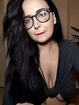 Snapshot of Selena_Selly7 chatting on February 2025 09:23:02 PM Selena Selly7 online show from February 2025 09:23:02 PM