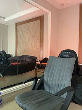 AaronCruz  online show from March 2026 11:06:01 PM