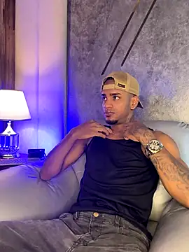 Snapshot of AaronCruz_ chatting on September 2025 01:02:01 PM AaronCruz online show from September 2025 01:02:01 PM