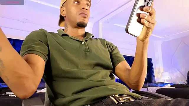 AaronCruz  online show from April 2026 12:34:01 AM