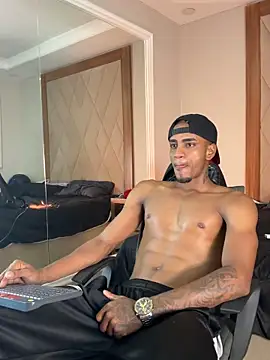 AaronCruz  online show from March 2026 10:09:02 AM