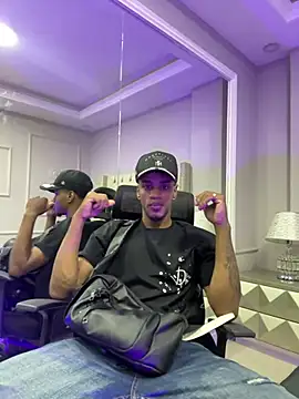 Snapshot of AaronCruz_ chatting on March 2025 01:45:01 PM AaronCruz online show from March 2025 01:45:01 PM